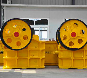 Crusher is an indispensable equipment in the process of crushing ore, especially rock jaw crusher. The crusher can crush